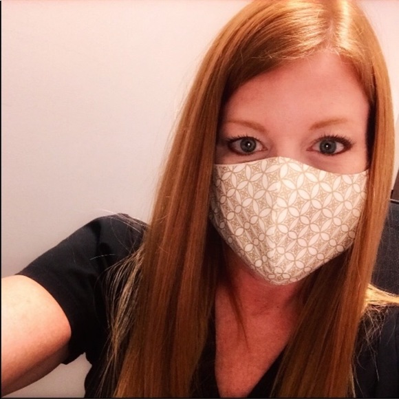 š±Black Cat Fitted Face Mask w/Pocket - Picture 3 of 7